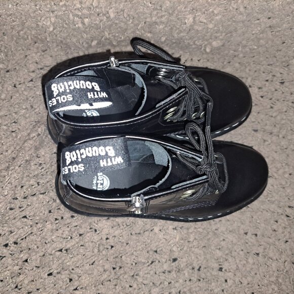 DR. MARTENS-DOC-Smooth Black Leather/Side Zip-White Stitching-Sz 9 Men/10 L-NWOB - Picture 7 of 8